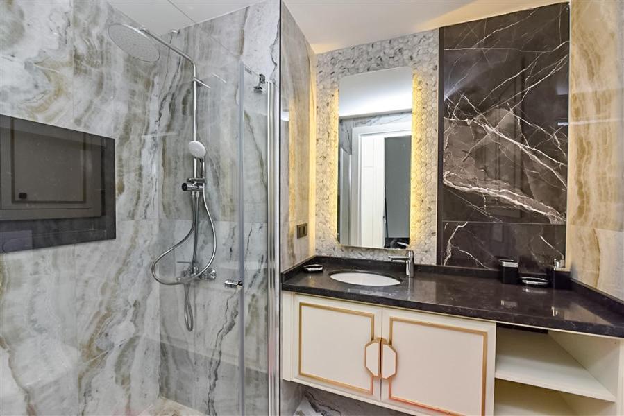 33 Apartament *